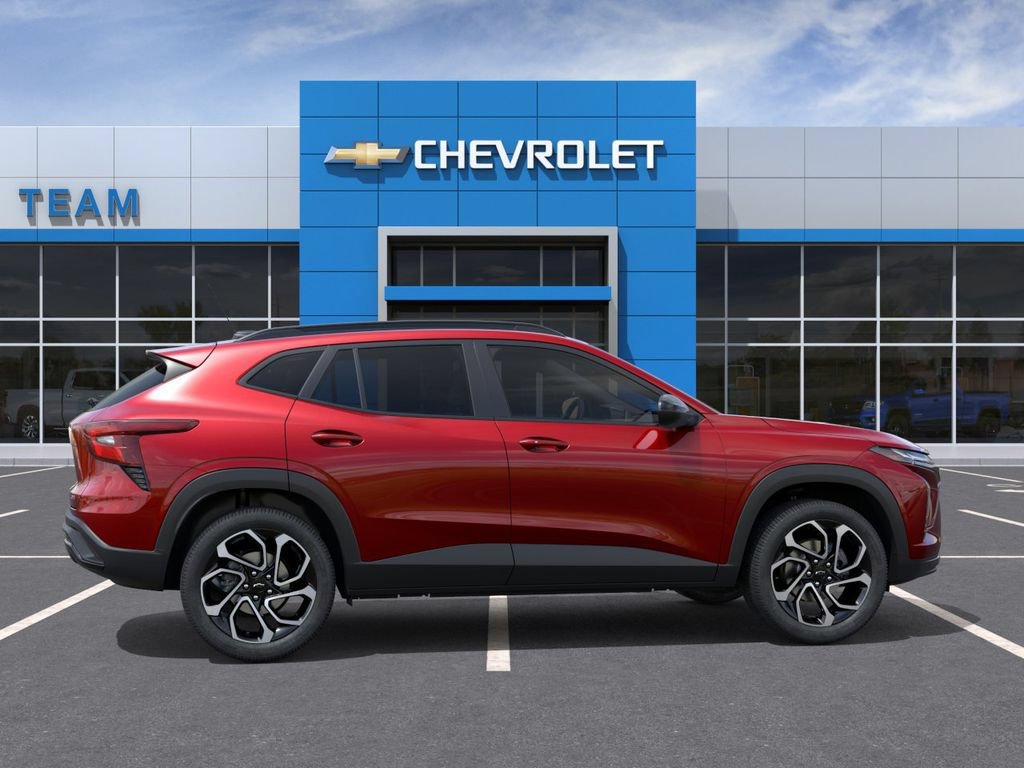 New 2026 Chevrolet Trax RS w/ Driver Confidence Package FWD image 5