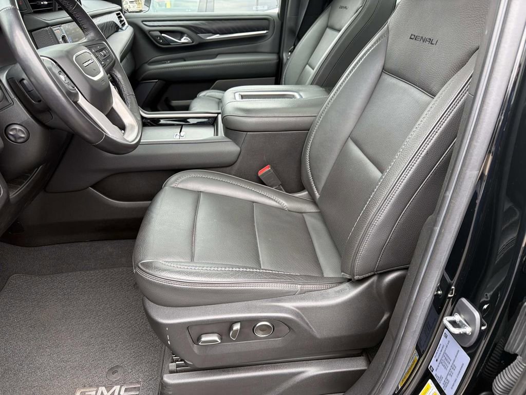 Used 2021 GMC Yukon XL Denali w/ Denali Premium Package image 26