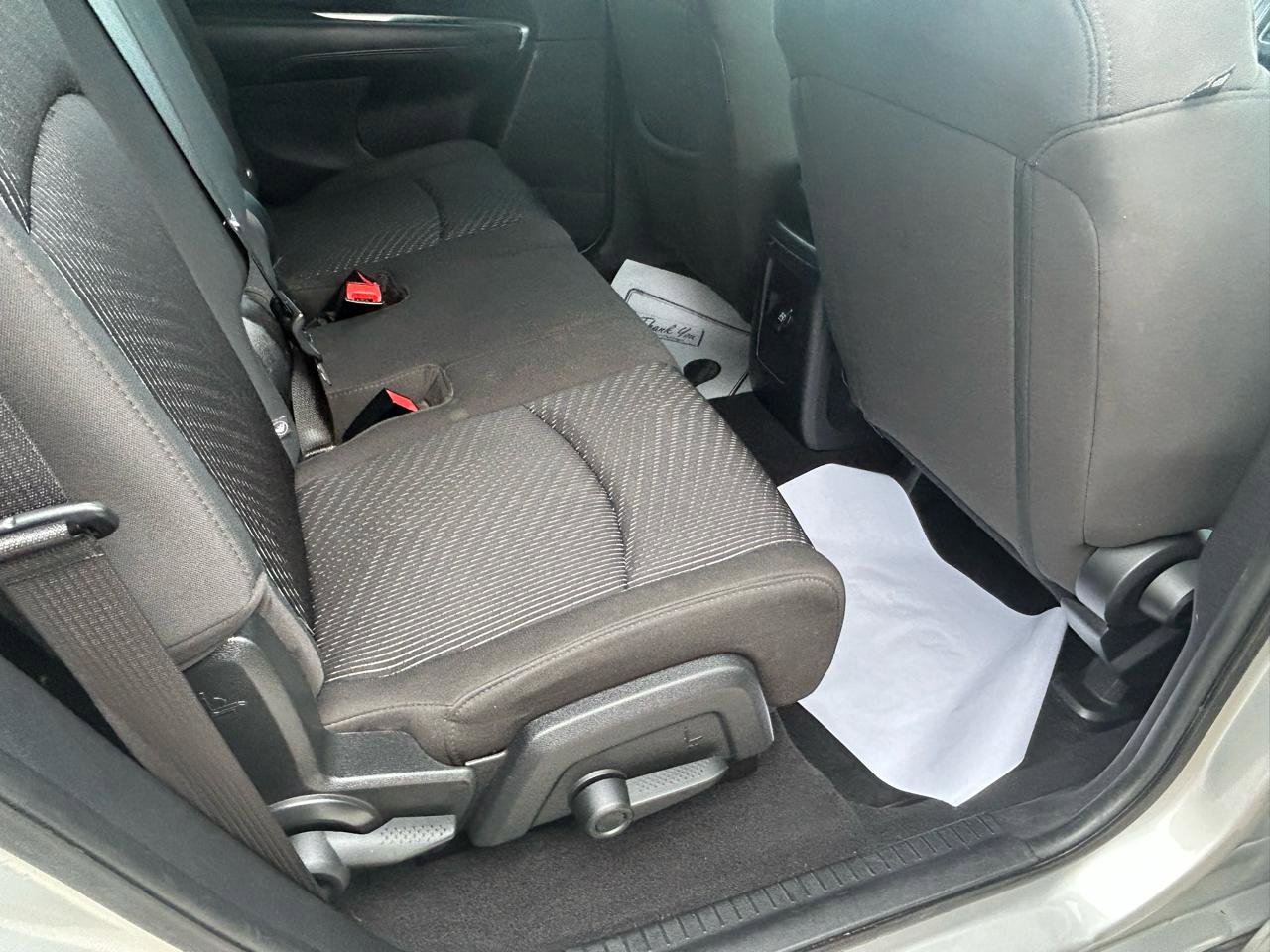 Used 2012 Dodge Journey SXT w/ Flexible Seating Group FWD image 11