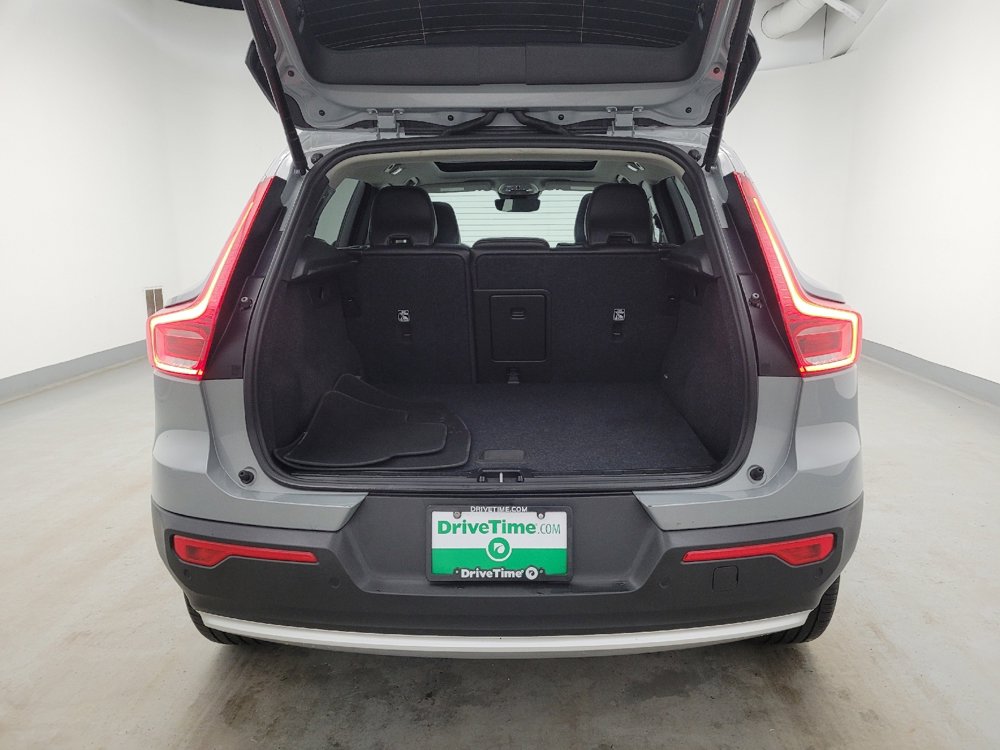 Used 2024 Volvo XC40 B5 Core image 29