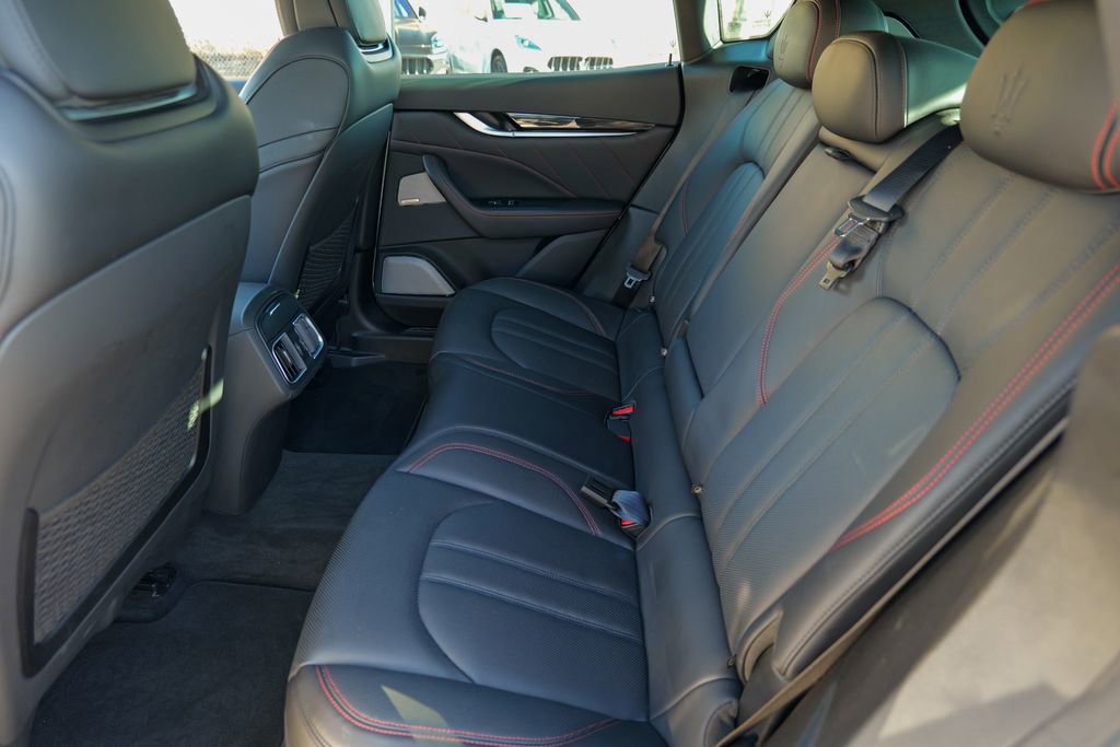 Used 2020 Maserati Levante GranSport image 29