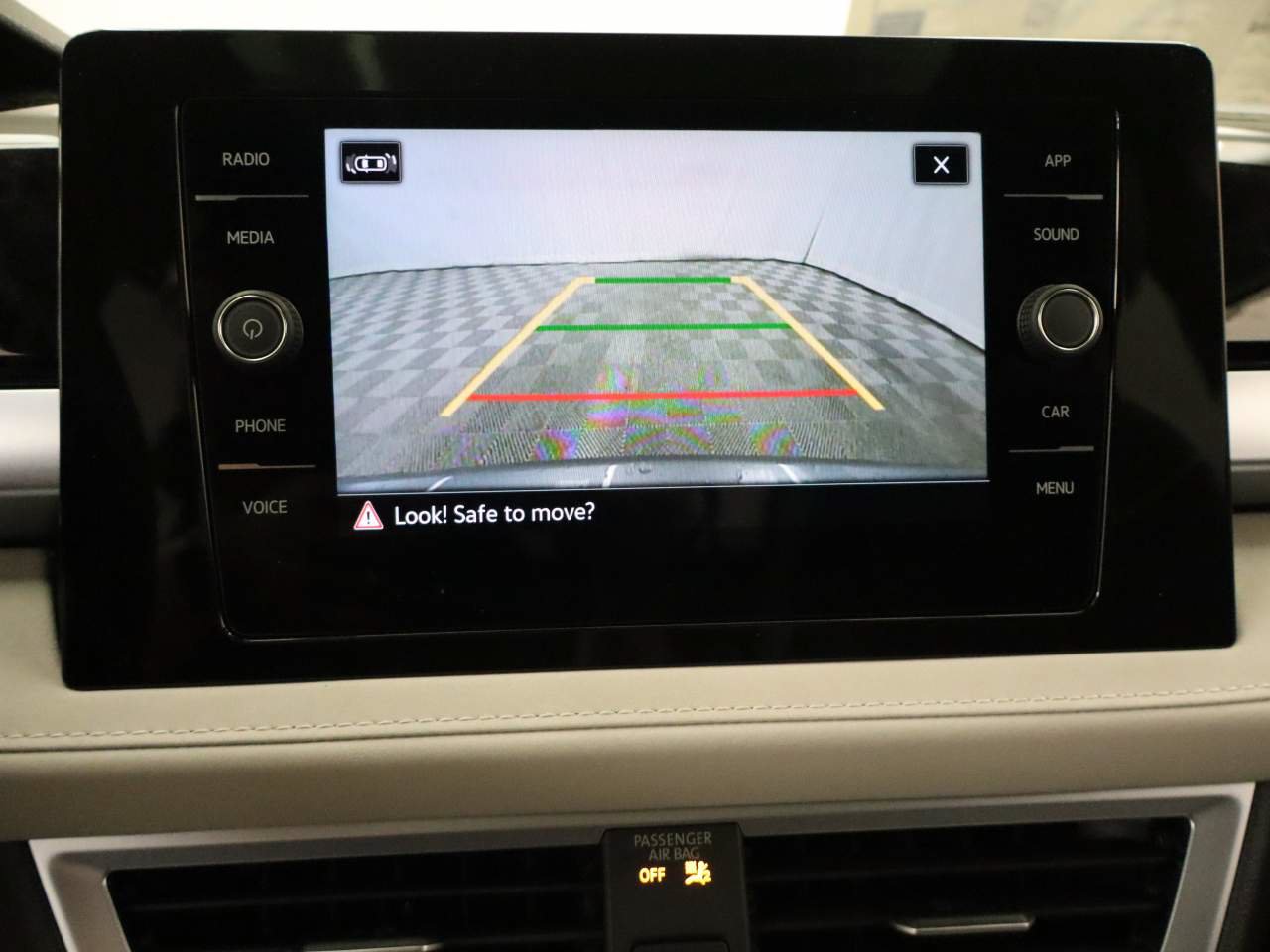 New 2026 Volkswagen Taos SE FWD image 11