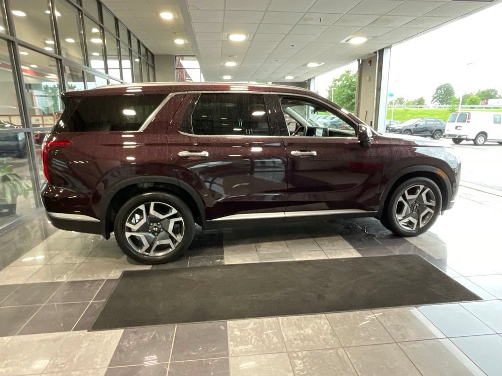 Used 2025 Hyundai Palisade SEL FWD image 5