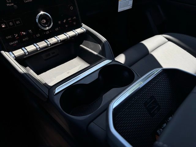 New 2026 GMC Terrain Elevation w/ Elevation Premium Package FWD image 30