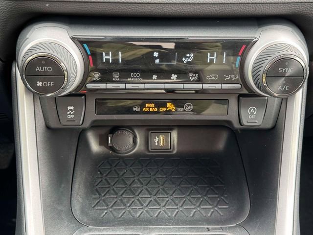Used 2024 Toyota RAV4 XLE image 28