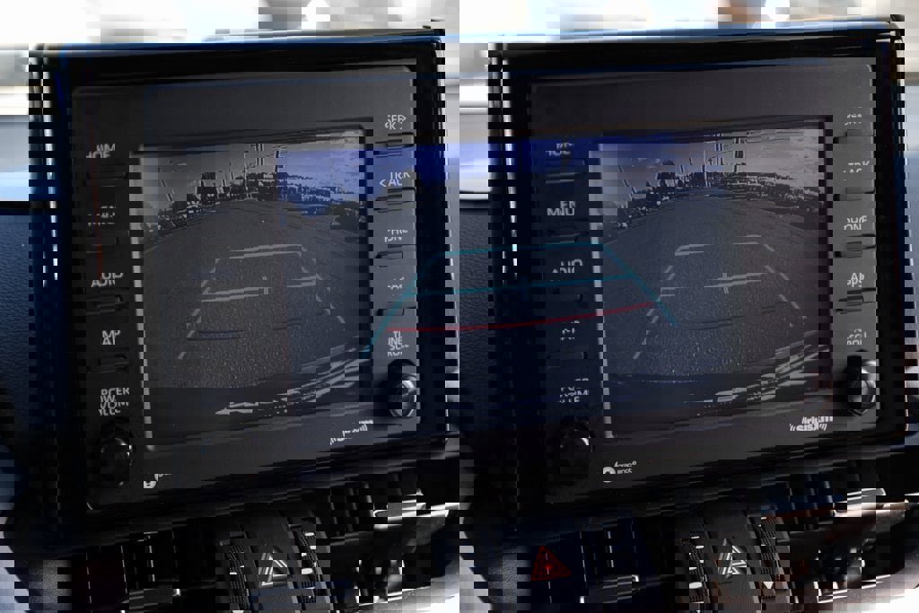 Used 2021 Toyota RAV4 XLE Premium image 13