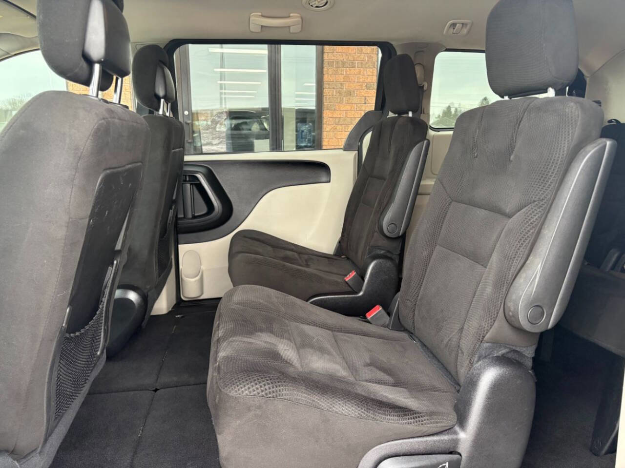 Used 2016 Dodge Grand Caravan SE w/ Quick Order Package 29E SE image 17