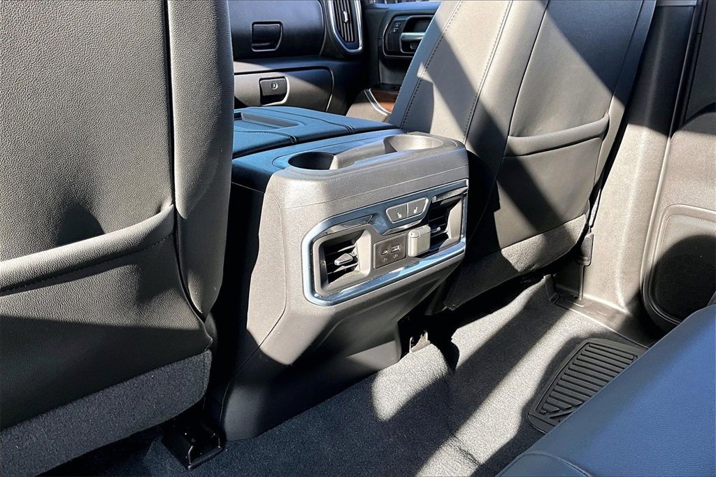 Used 2019 GMC Sierra 1500 SLT w/ SLT Premium Plus Package image 34