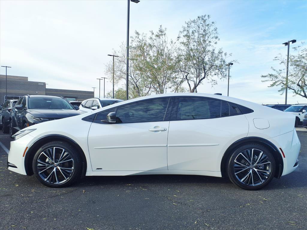 Used 2023 Toyota Prius AWD image 3