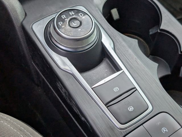 Used 2022 Ford Escape SE FWD image 18
