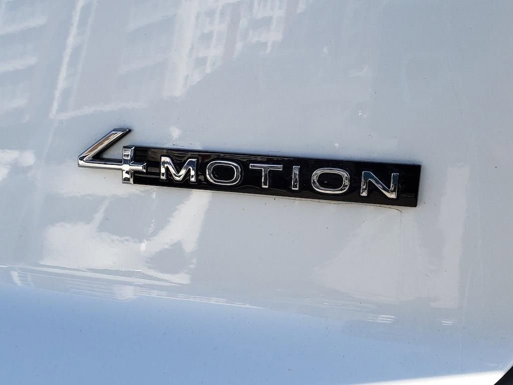 Used 2024 Volkswagen Atlas Cross Sport SEL image 10