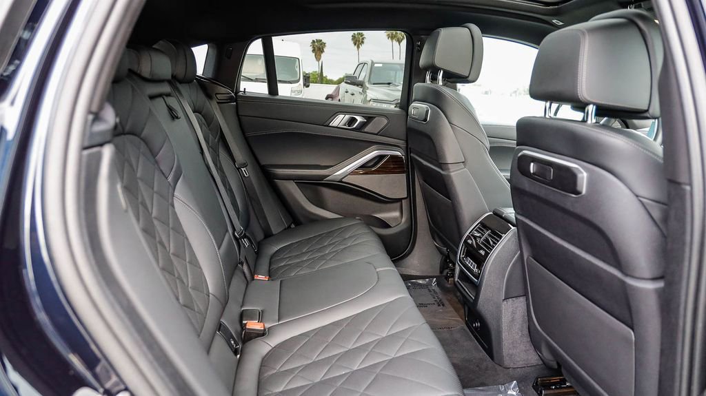 Used 2024 BMW X6 xDrive40i image 20