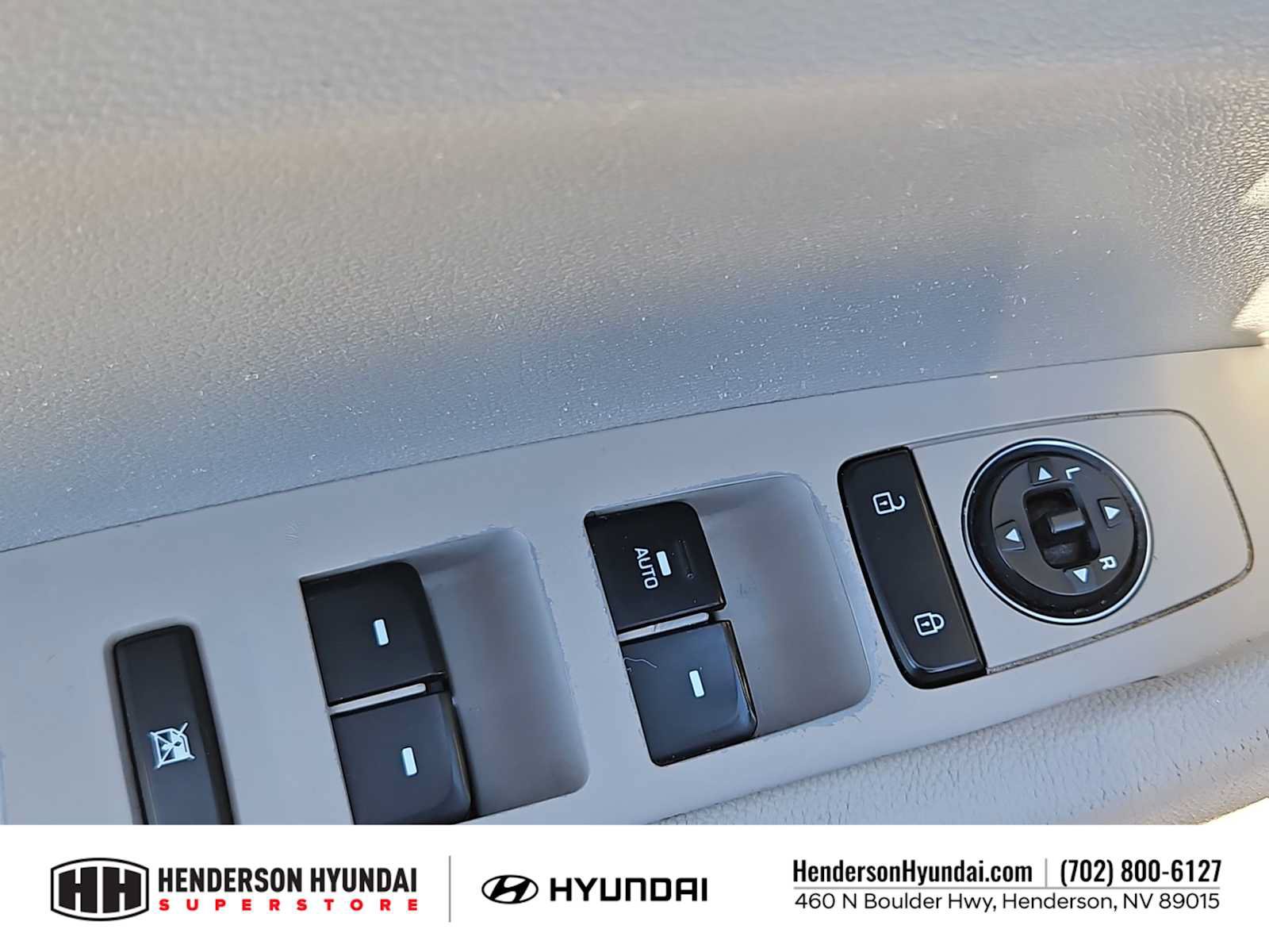 Used 2016 Hyundai Sonata SE FWD image 17