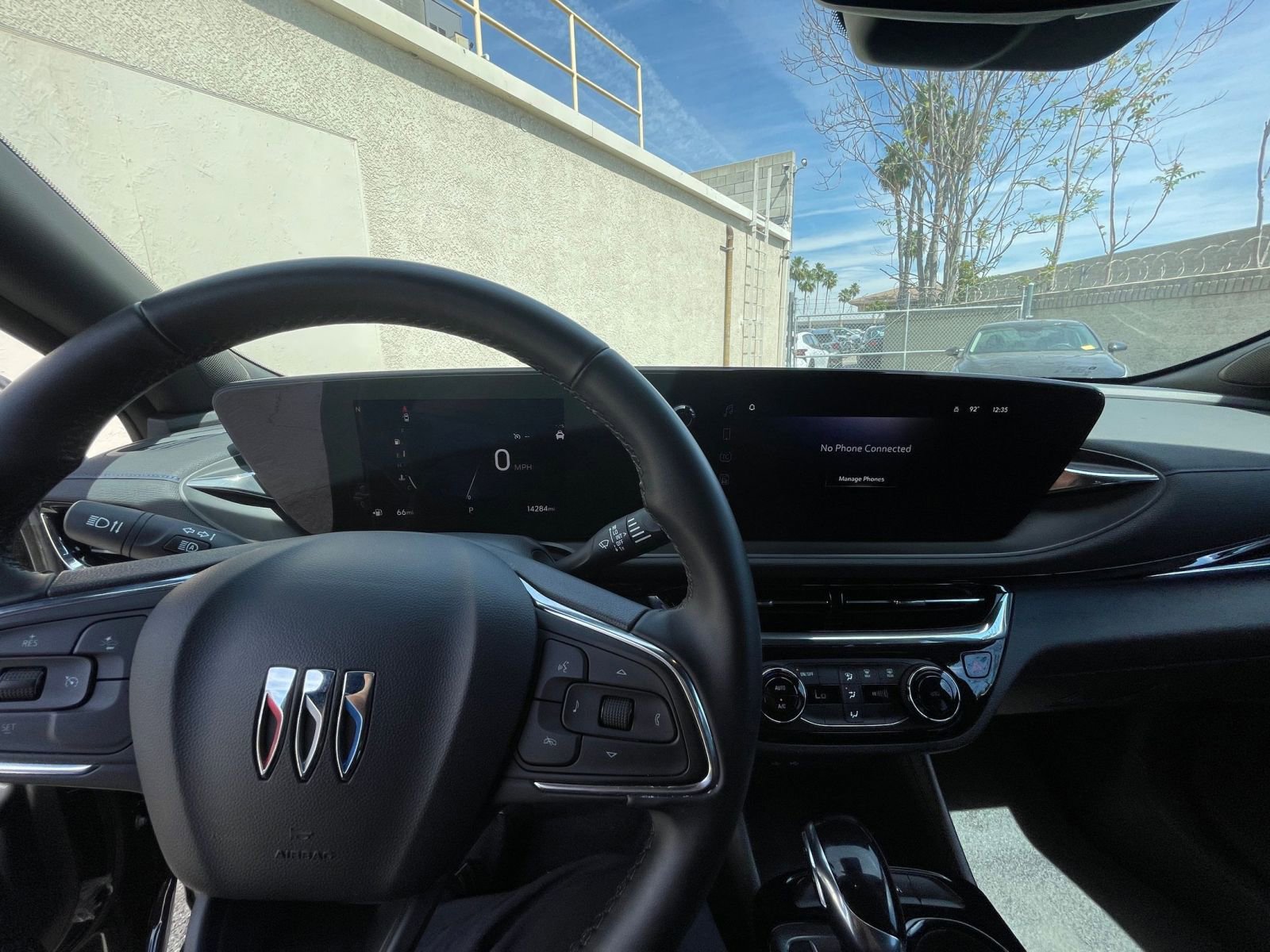 Used 2025 Buick Envista Sport Touring image 34