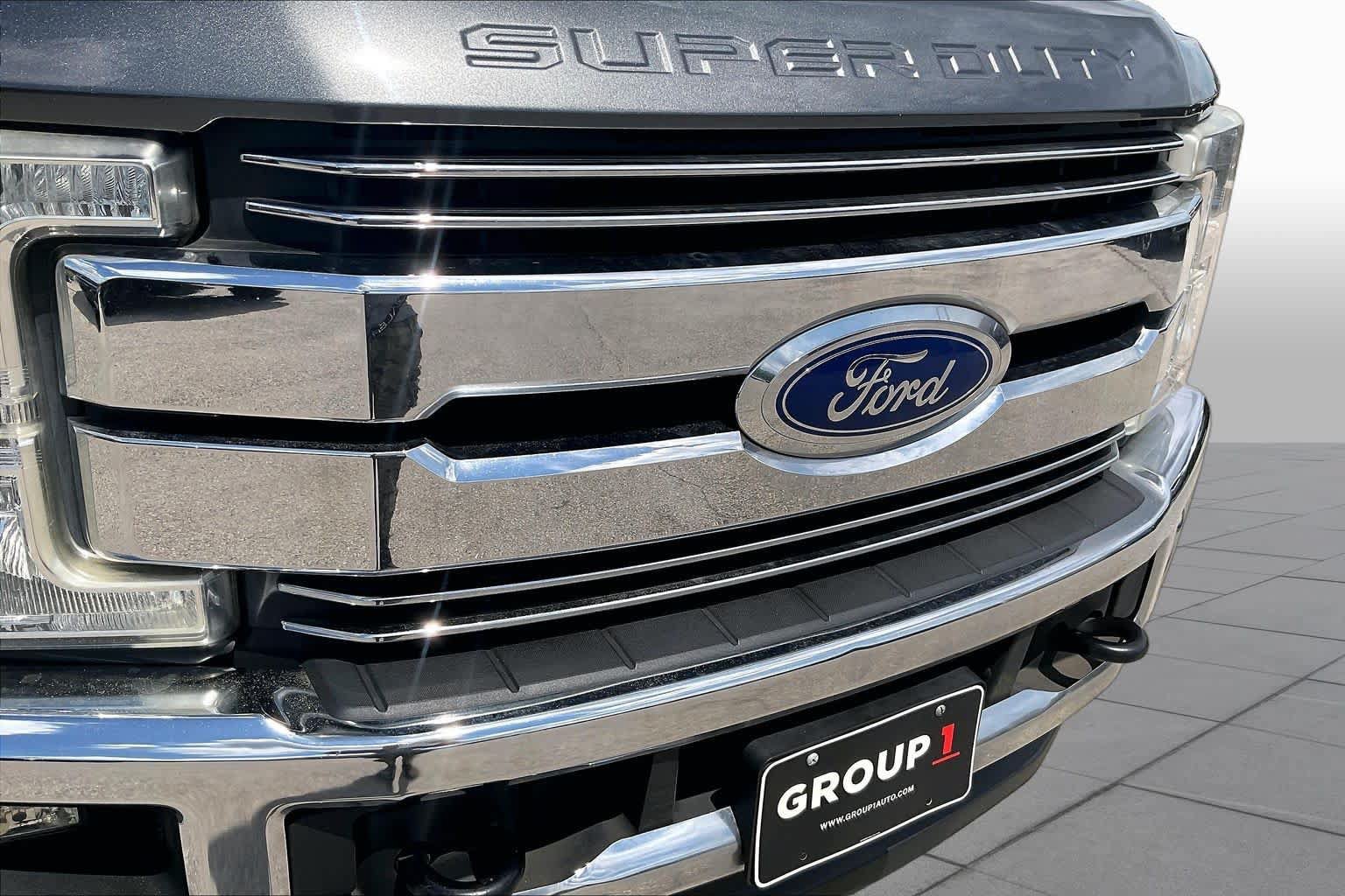 Used 2019 Ford F250 Lariat w/ Lariat Value Package AWD/4WD image 28