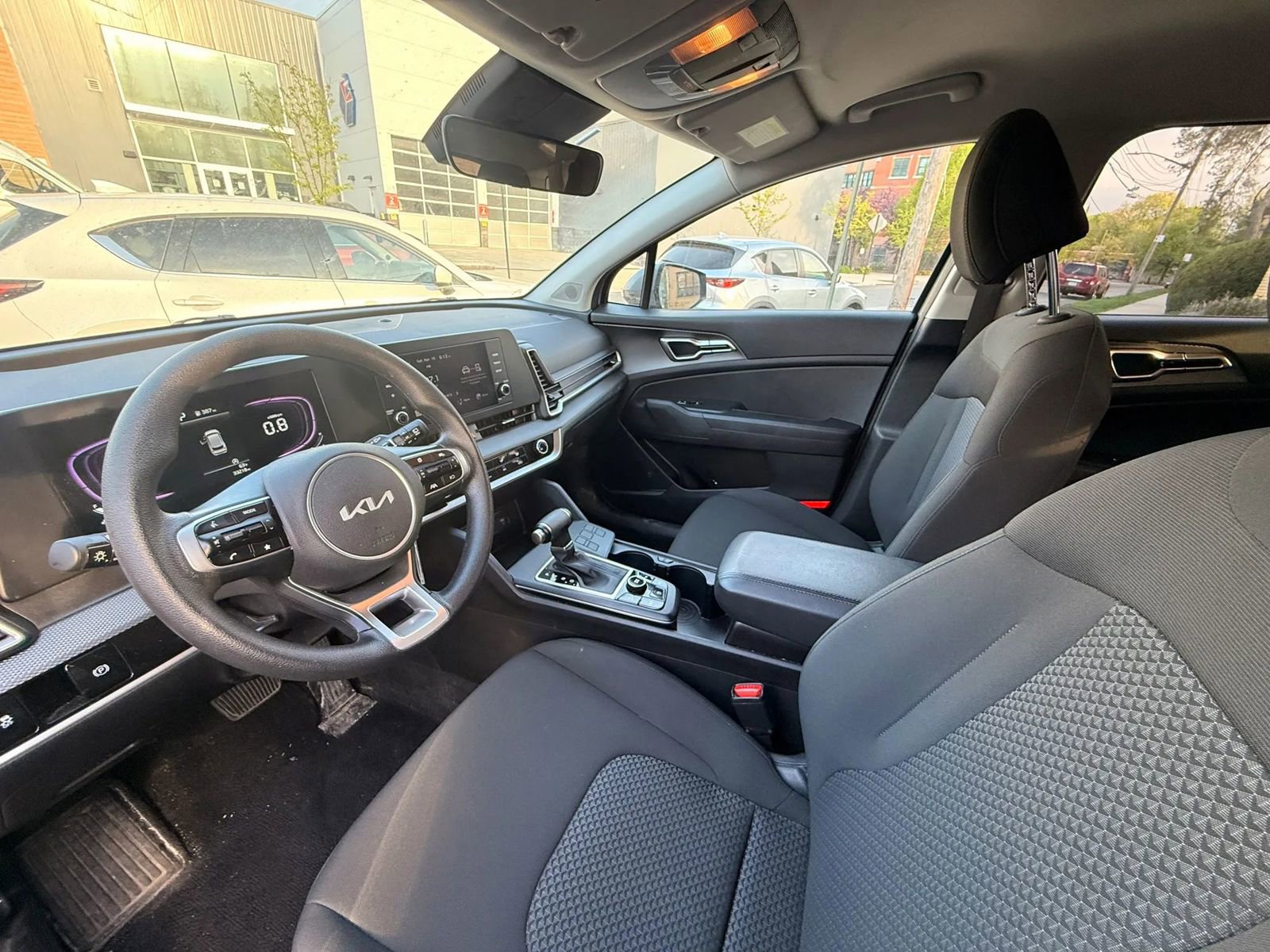 Used 2025 Kia Sportage LX FWD image 13