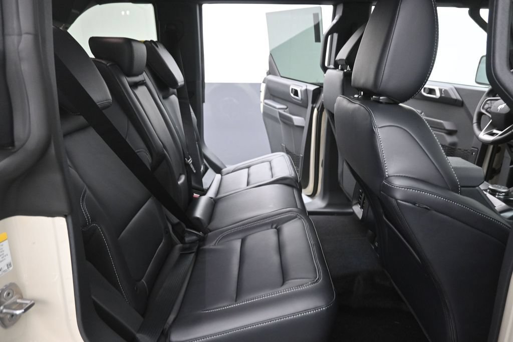 New 2026 Ford Bronco Outer Banks AWD/4WD image 14