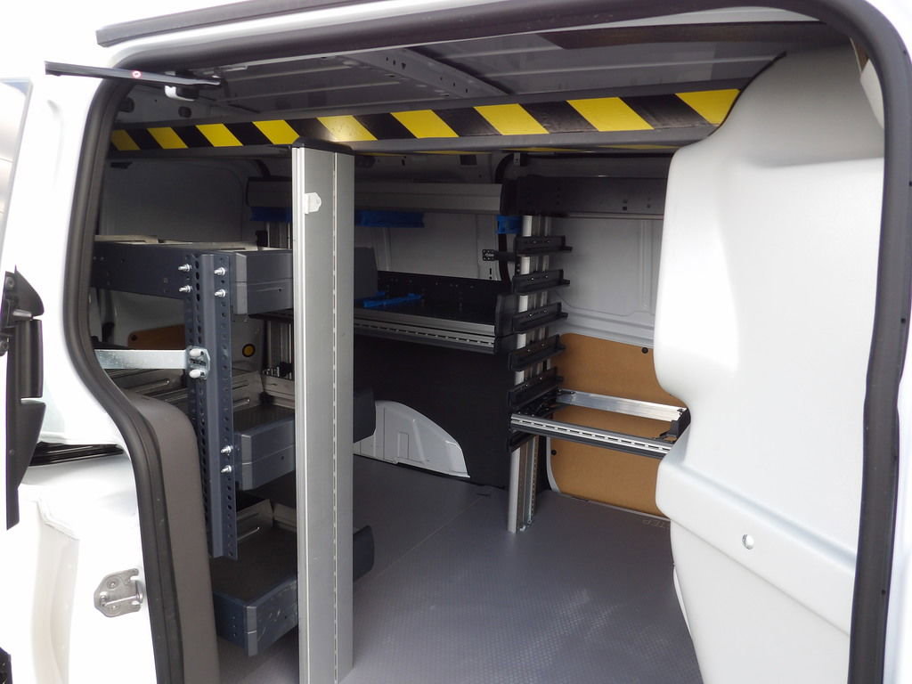 Used 2023 Ford Transit Connect XL image 31