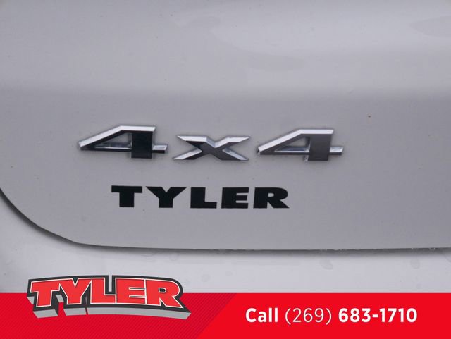 Used 2018 Jeep Compass Latitude w/ Cold Weather Group image 13