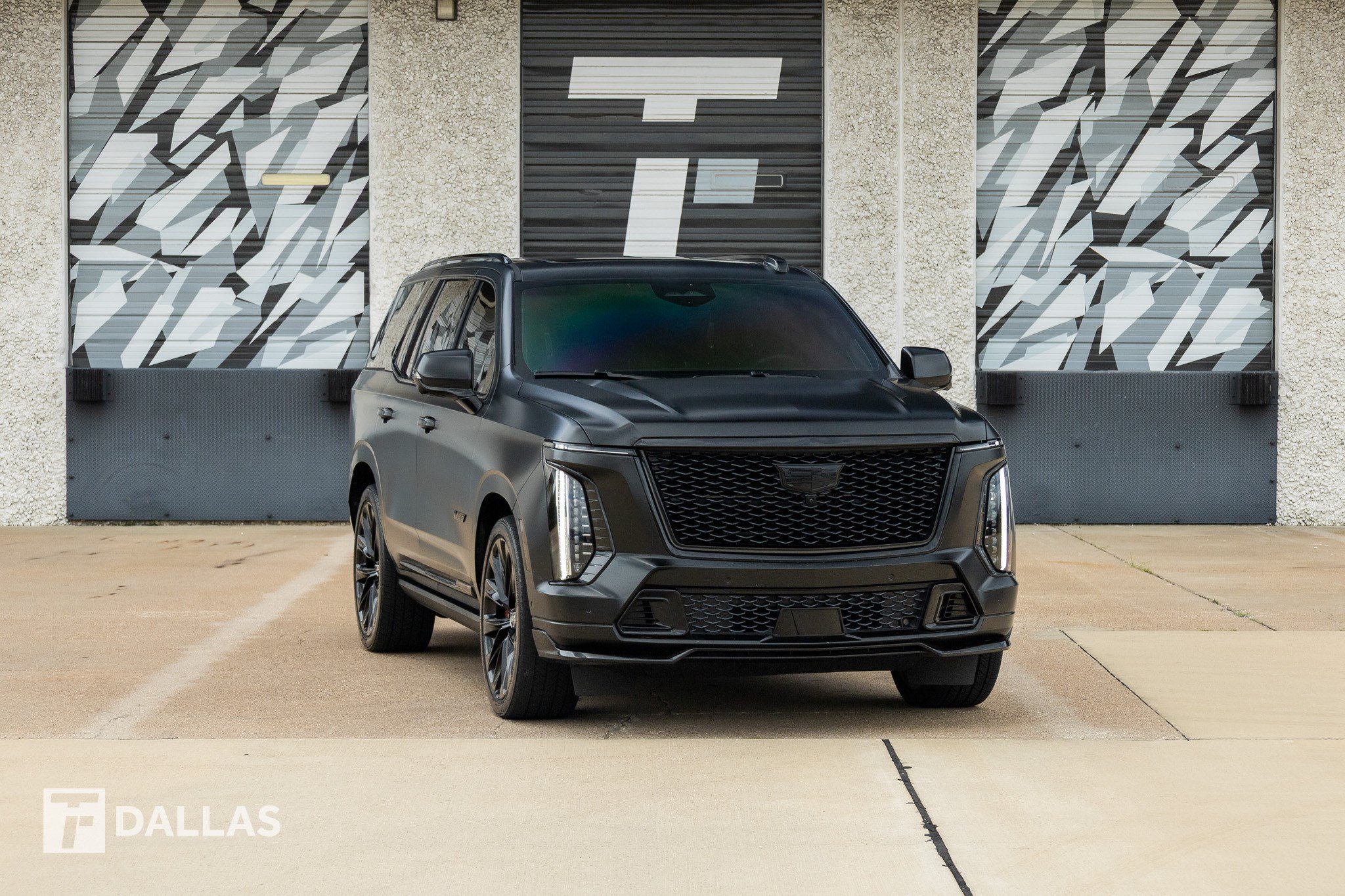 Used 2025 Cadillac Escalade V w/ LPO, ONYX Package AWD/4WD image 1