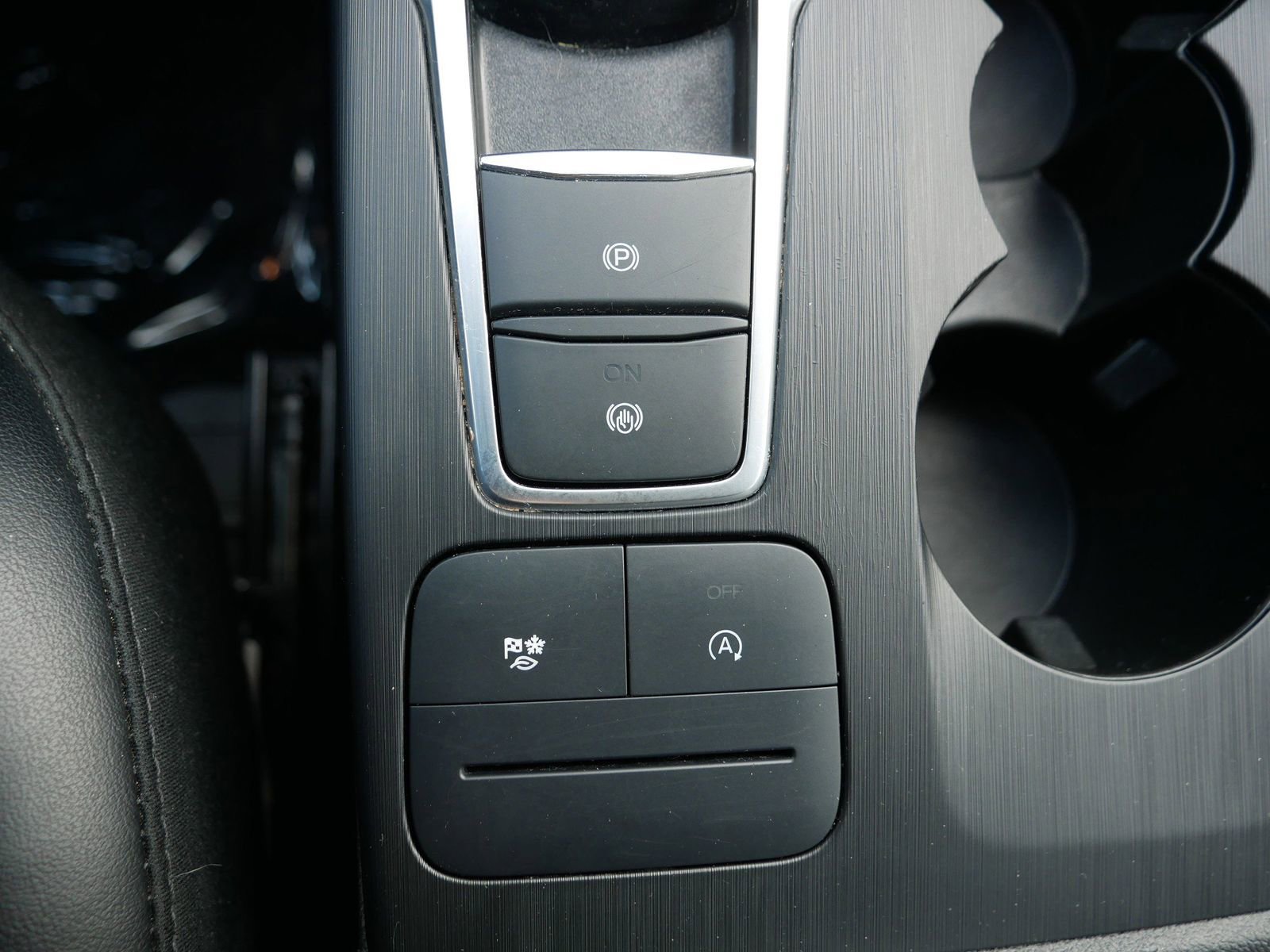 Certified 2025 Ford Escape ST-Line image 28