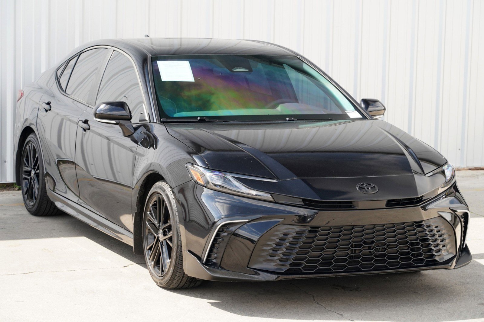 Used 2025 Toyota Camry SE w/ Convenience Package image 53