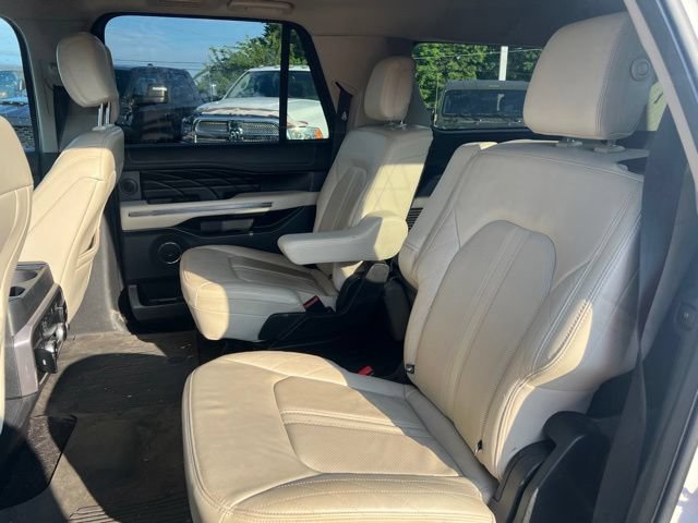 Used 2019 Ford Expedition Max Platinum AWD/4WD image 24