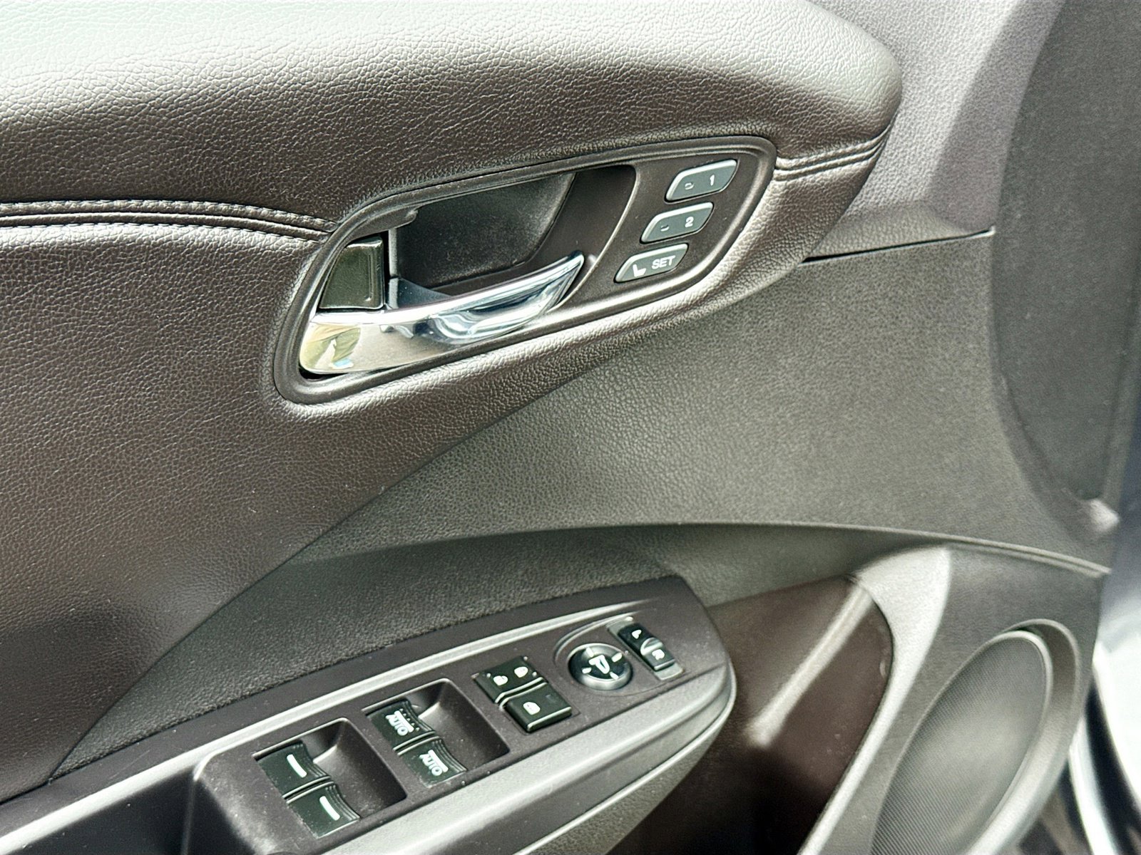 Used 2015 Acura RDX AWD image 8