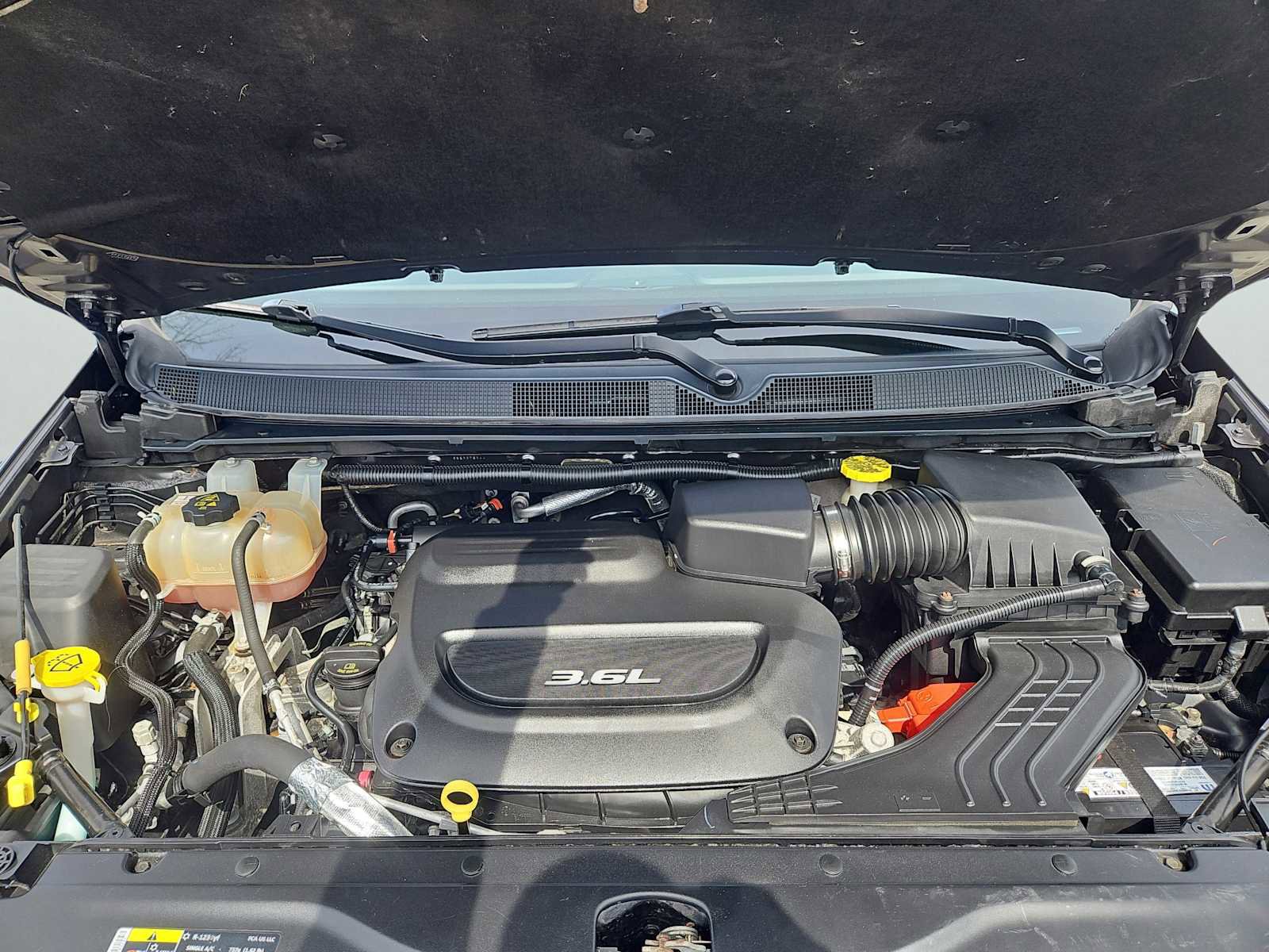 Used 2017 Chrysler Pacifica Touring-L image 34