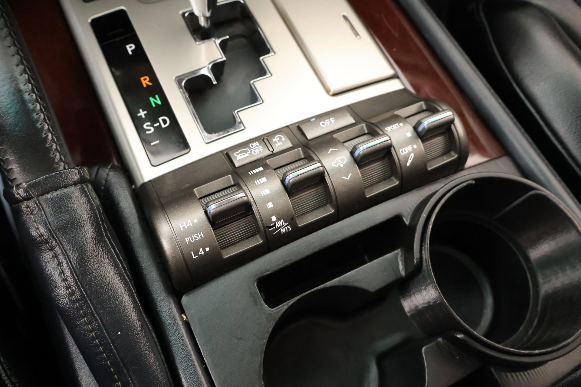 Used 2015 Lexus LX 570 4WD image 9