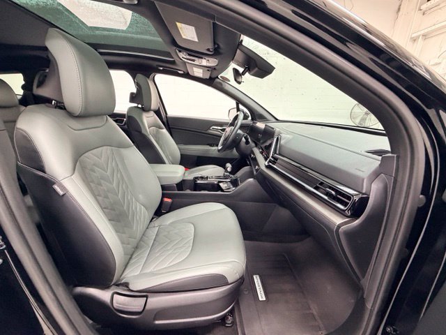 Used 2025 Kia Sportage X-Line w/ Premium Package AWD/4WD image 26