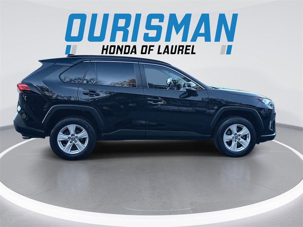 Used 2021 Toyota RAV4 XLE image 9