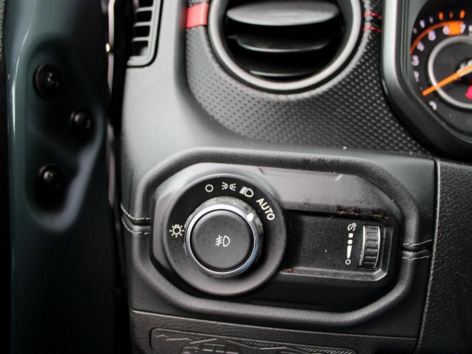 Used 2024 Jeep Wrangler Unlimited Rubicon w/ XTREMEE 35" Tire Package image 16