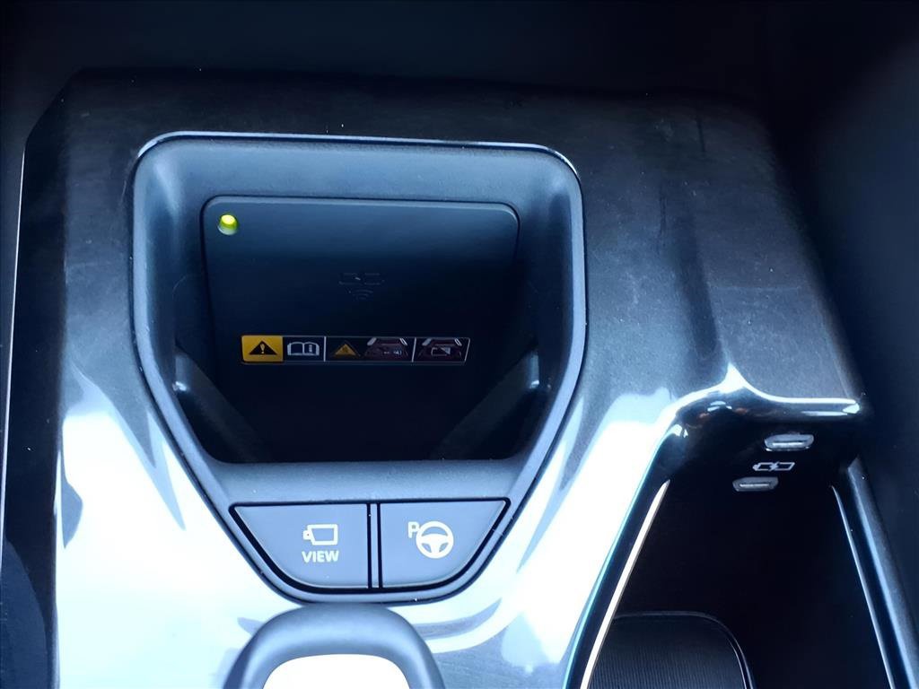 Used 2024 Toyota Crown Platinum image 26