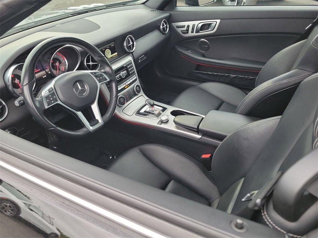 Used 2016 Mercedes-Benz SLK 300 image 10