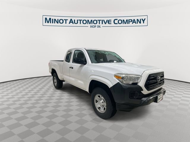 Used 2016 Toyota Tacoma SR image 2