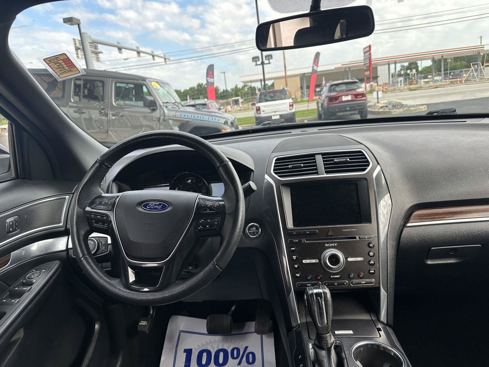 Used 2018 Ford Explorer Limited AWD/4WD image 33