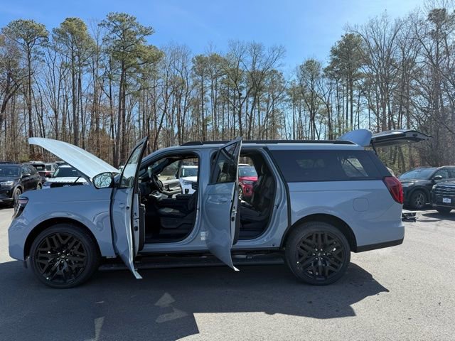 New 2026 Ford Expedition Max Platinum w/ Stealth Performance Package image 26