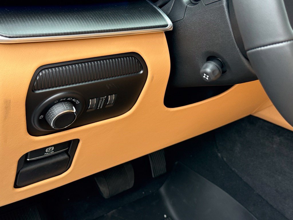 New 2027 Jeep Grand Wagoneer Summit AWD/4WD image 21