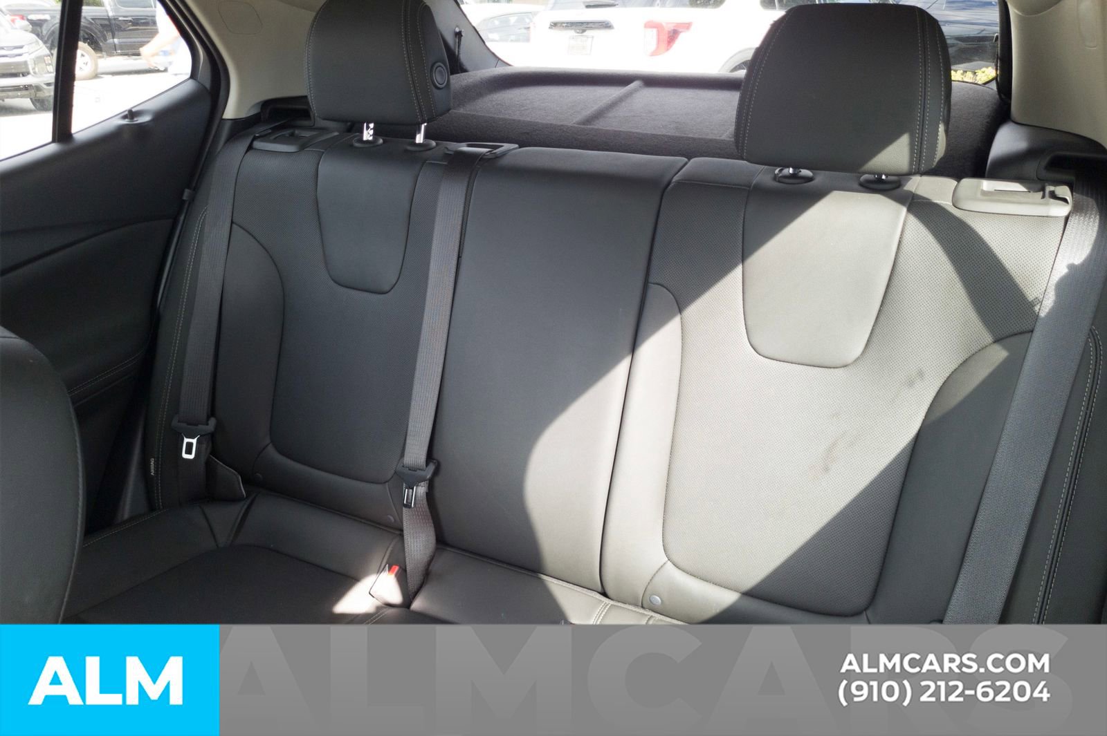 Used 2024 Buick Encore GX Sport Touring image 17