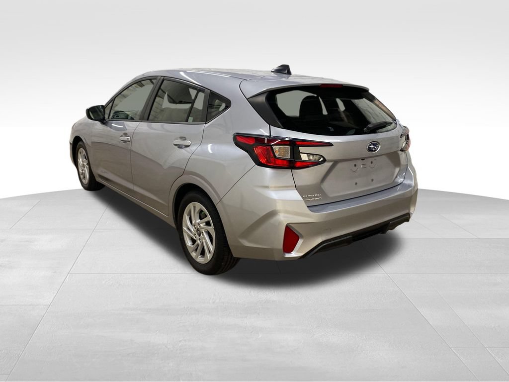 Used 2024 Subaru Impreza 2.0i AWD/4WD image 2