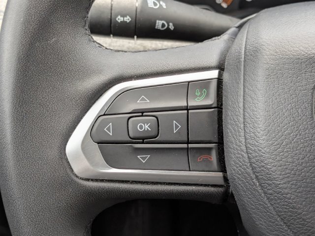 Used 2024 Jeep Compass Latitude AWD/4WD image 23