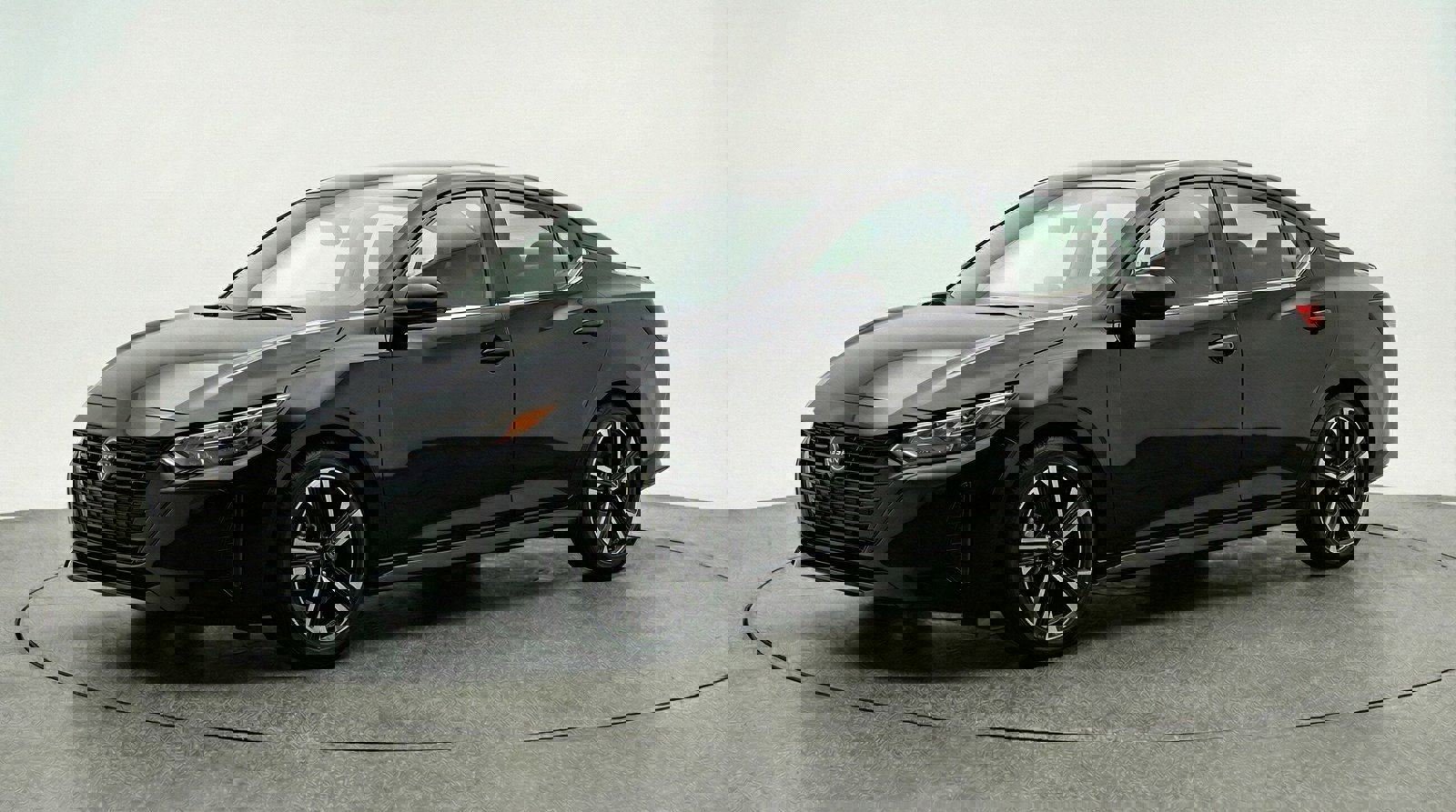 Used 2025 Nissan Sentra SV image 3