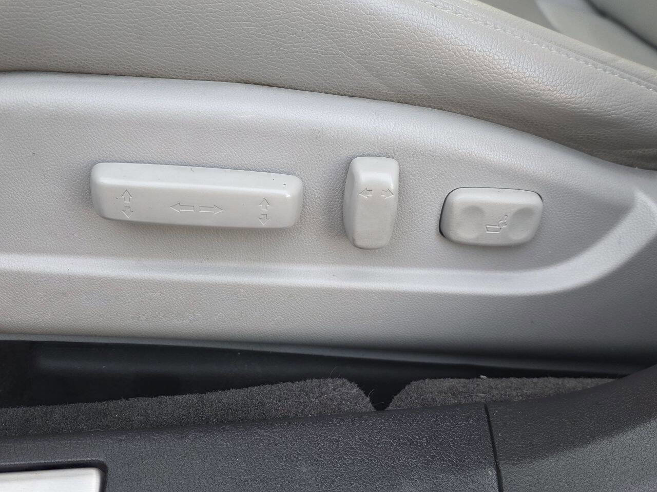 Used 2016 Acura TLX V6 image 17