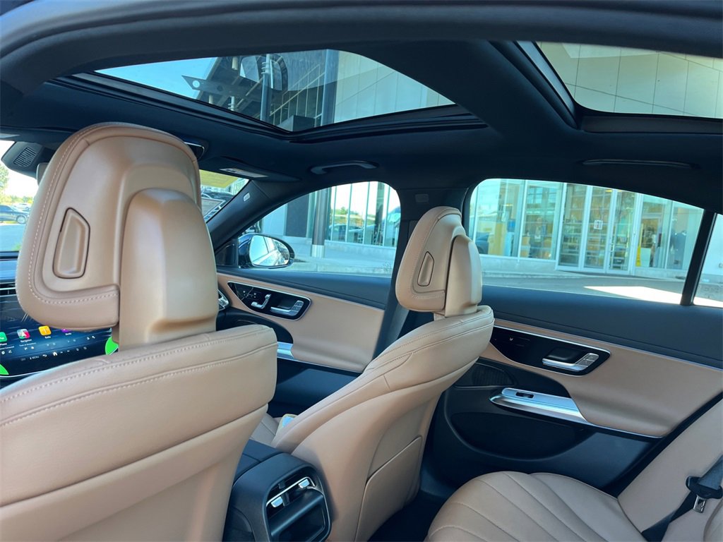 New 2026 Mercedes-Benz E 350 4MATIC Sedan image 10