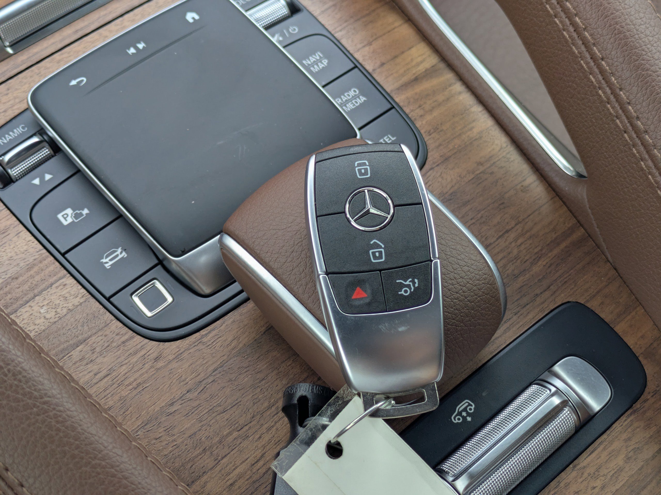 Certified 2025 Mercedes-Benz GLE 450 4MATIC image 29