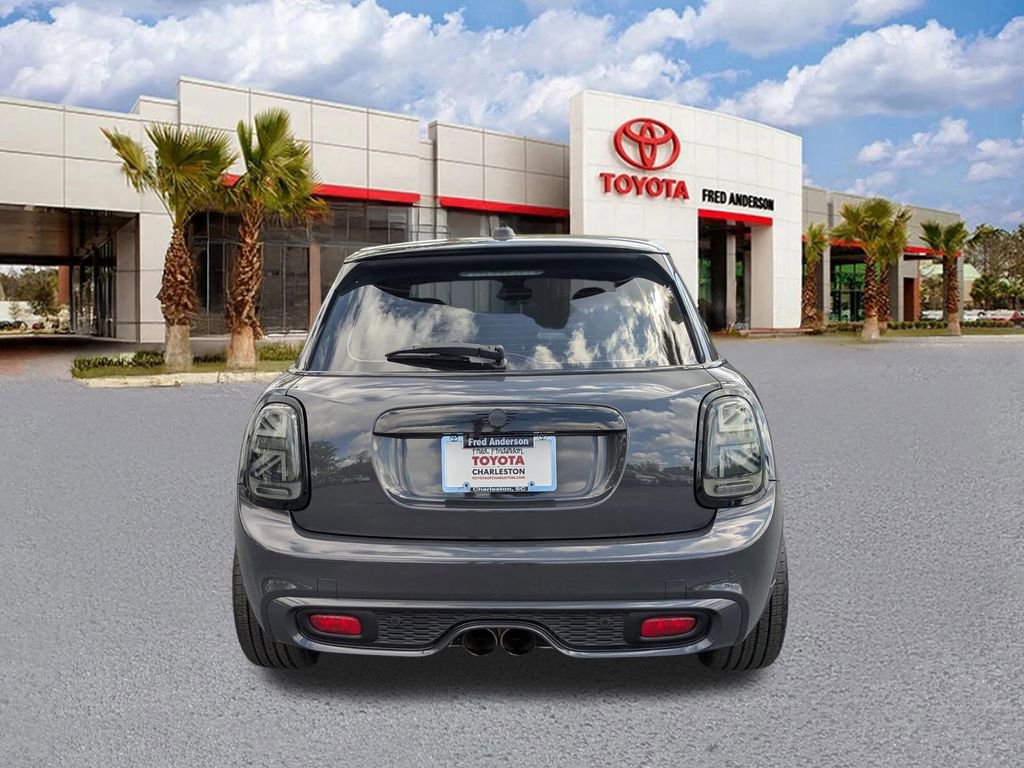 Used 2019 MINI Cooper S w/ Signature Upholstery Package image 5