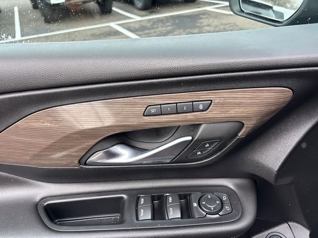 Used 2023 GMC Terrain Denali image 13
