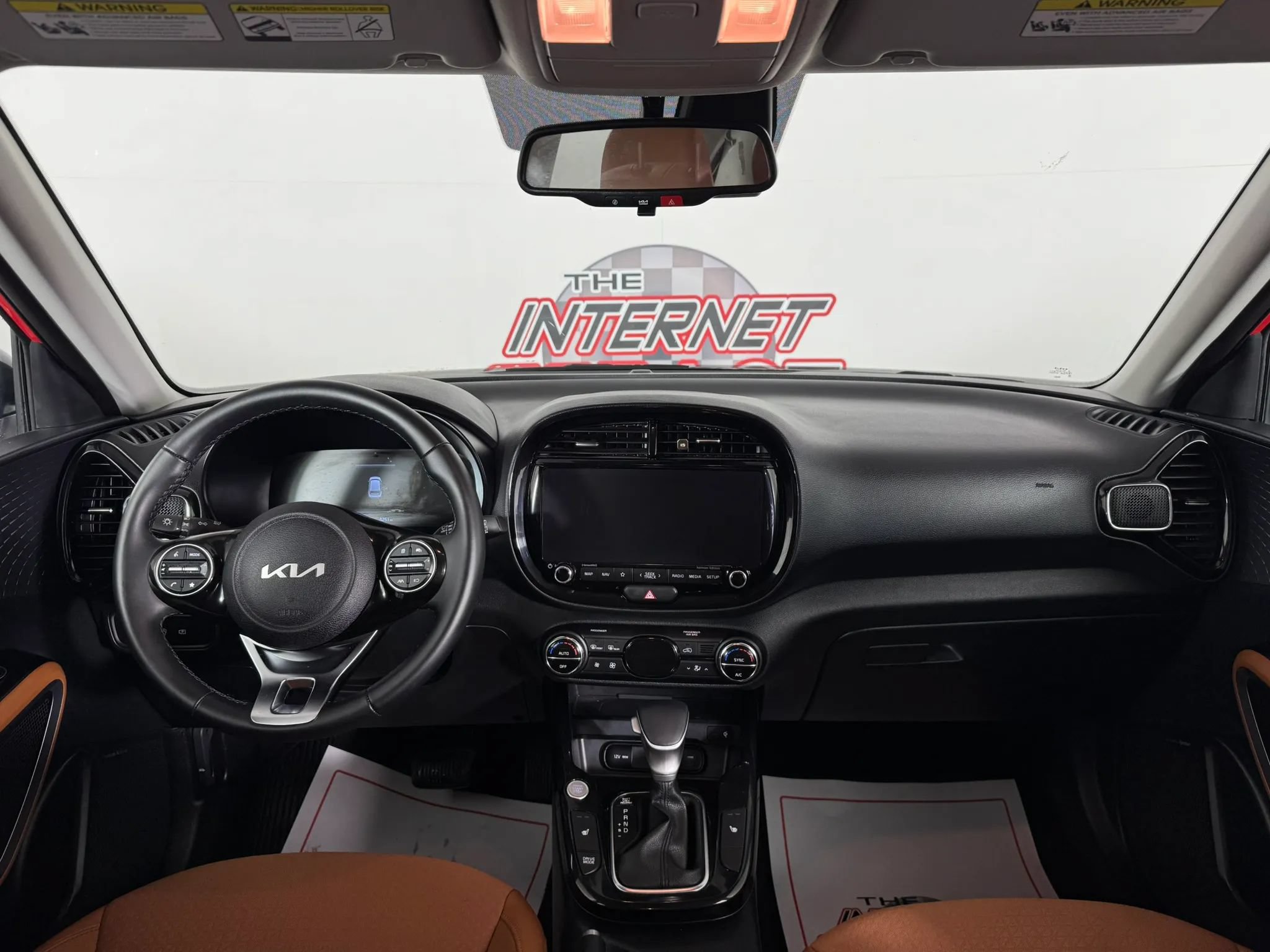 Used 2025 Kia Soul EX FWD image 11
