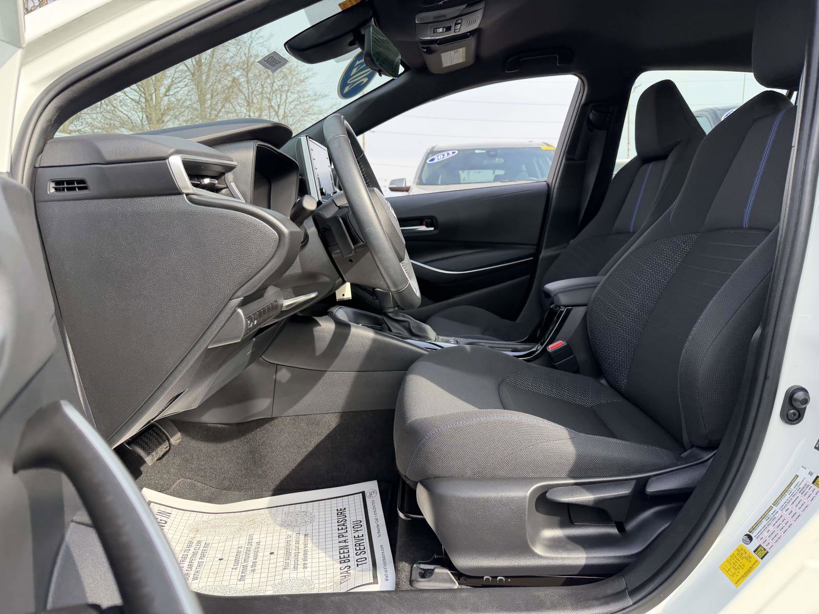 Used 2021 Toyota Corolla SE w/ Carpet Mat Package (TMS) image 8